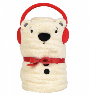 Polar bear snowthrow