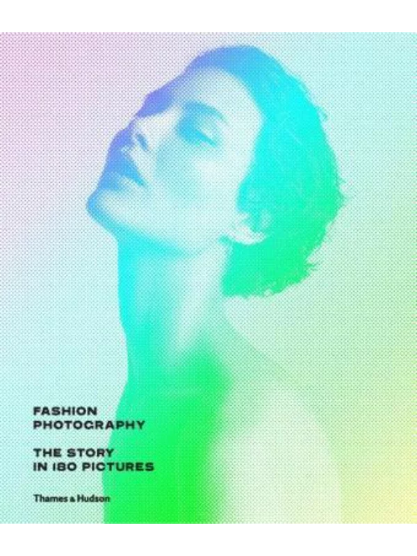 Fashion Photography: The Story in 180 Pi 1
