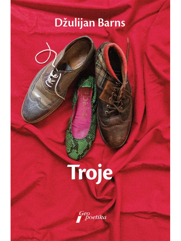 Troje - Džulijan Barns 1